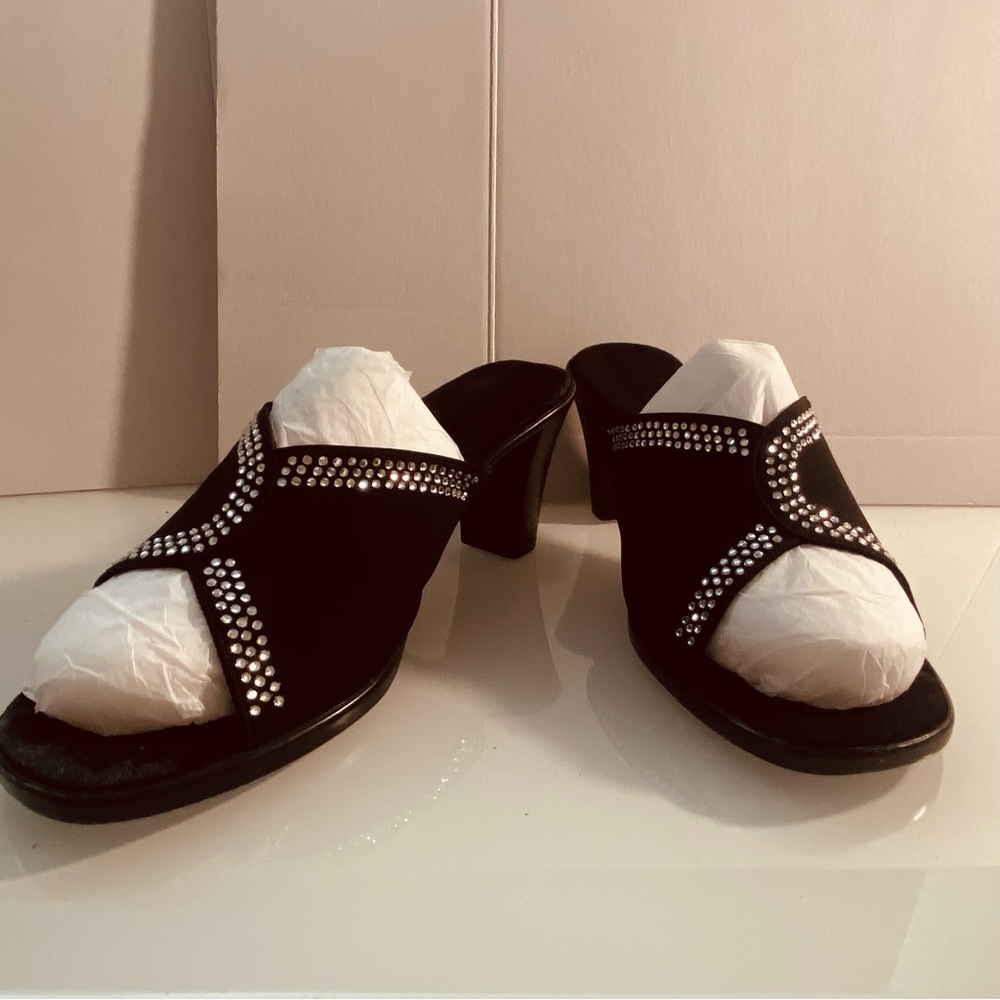 Onex Size 10 Black High-Heeled Mules Square Toe Lightweight decor accents - Picture 4 of 11